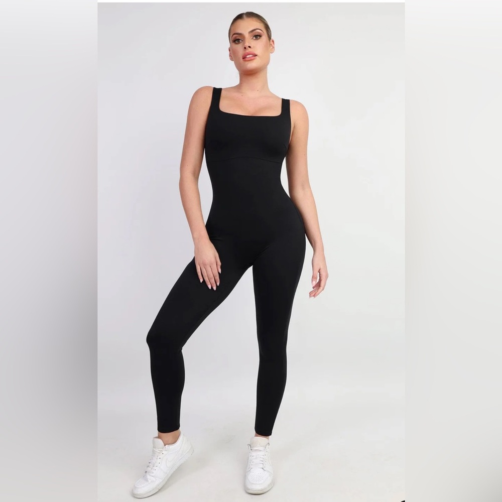 Popilush Built-In Shapewear Thigh Slimming Workout Jumpsuit